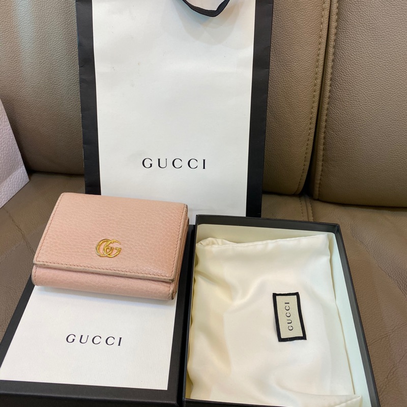 Gucci粉紅色短夾小包零錢包