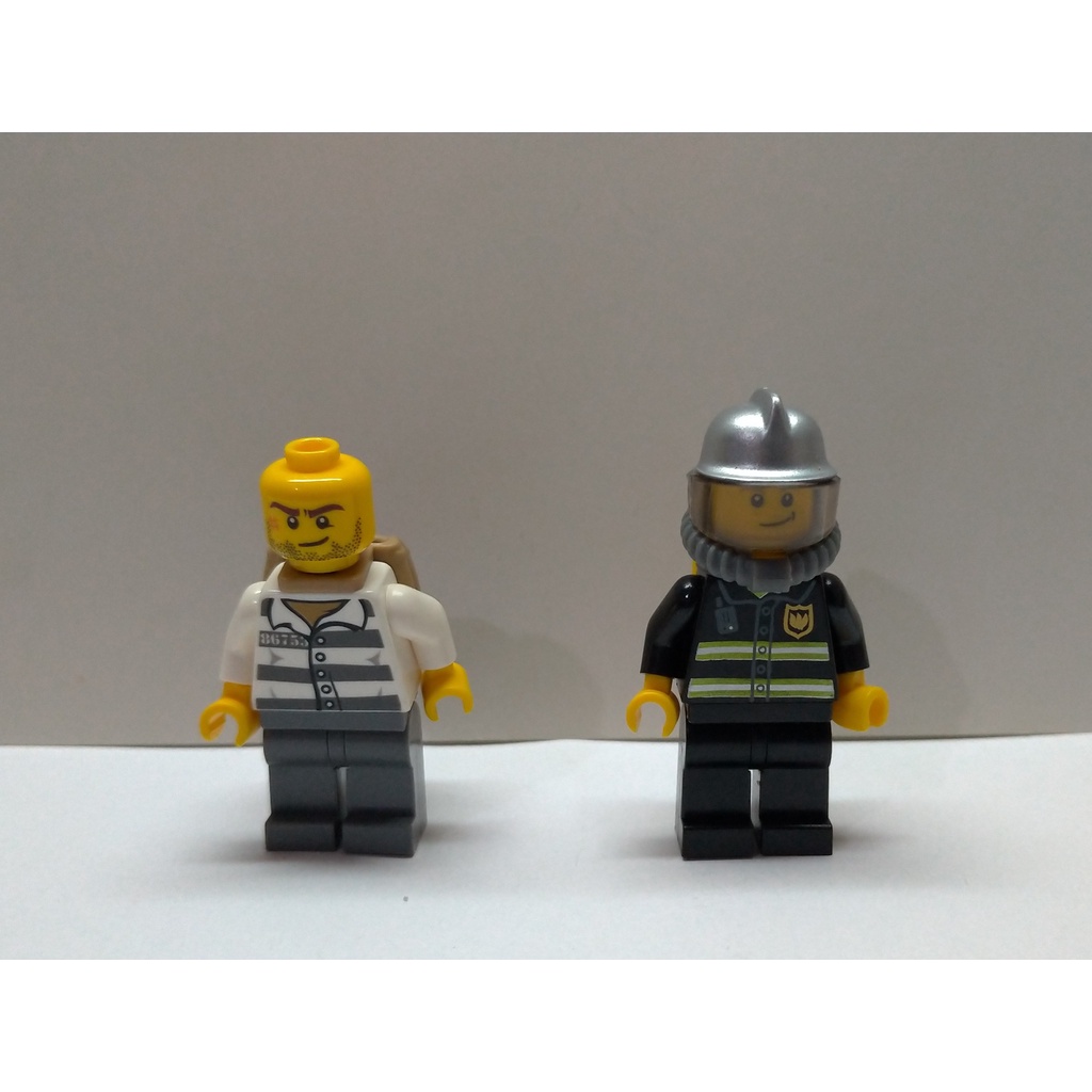 正版 LEGO 樂高 人偶 CITY 城市 fireman 小偷 壞人 逃犯 救難員 消防員 滅火員 公仔 2隻便宜合賣
