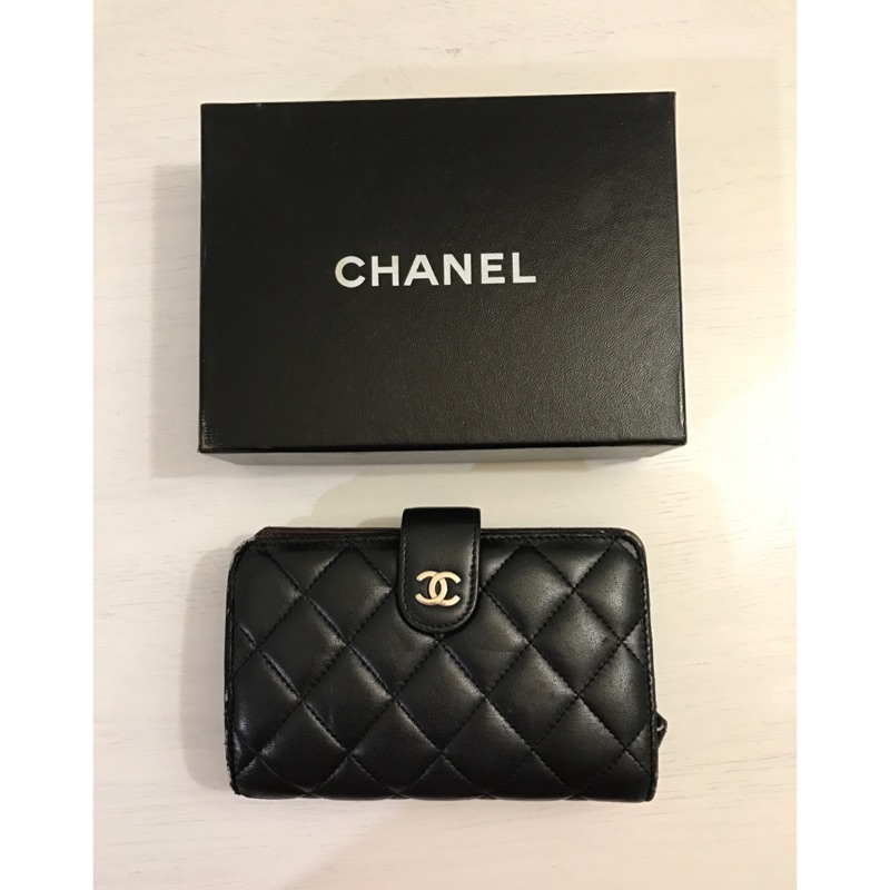 Chanel 銀扣中夾