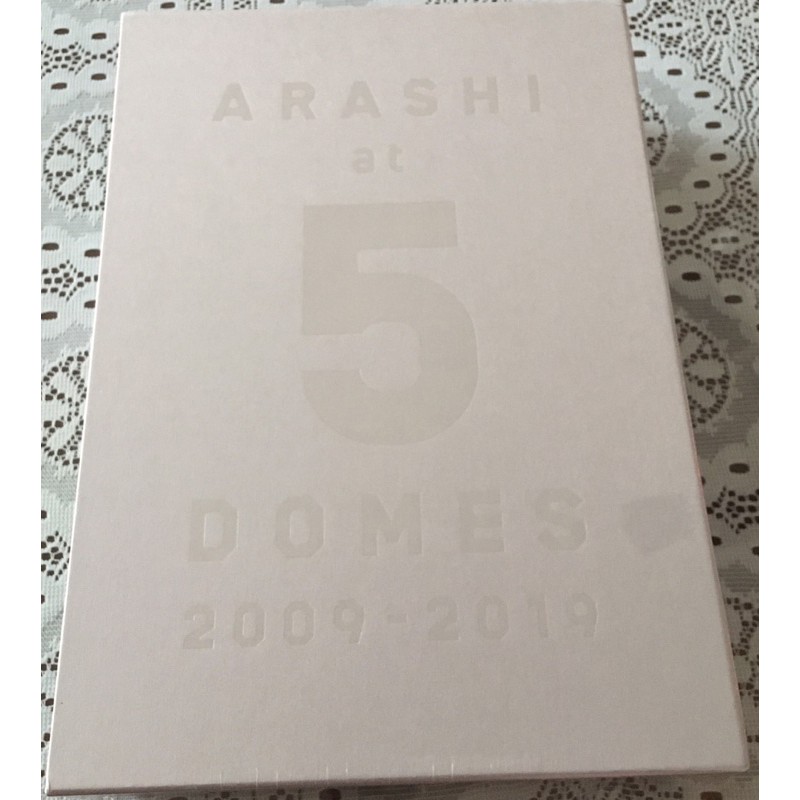 現貨】第一版ARASHI at 5 DOMES 2009-2019 嵐寫真集（含珍貴正版資料夾 