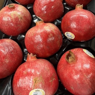 【明年見美國紅石榴 】紅石榴外表如蘋果般的鮮紅 在法文中更直呼它是「多籽的蘋果」營養價值絲毫不遜色