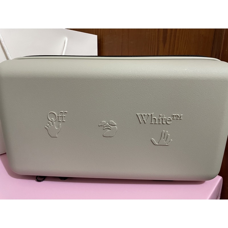 Off White x 愛茉莉 已降價 韓國 聯名 化妝箱 美妝箱 PROTECTION BOX 拆售 氣墊粉餅 口罩