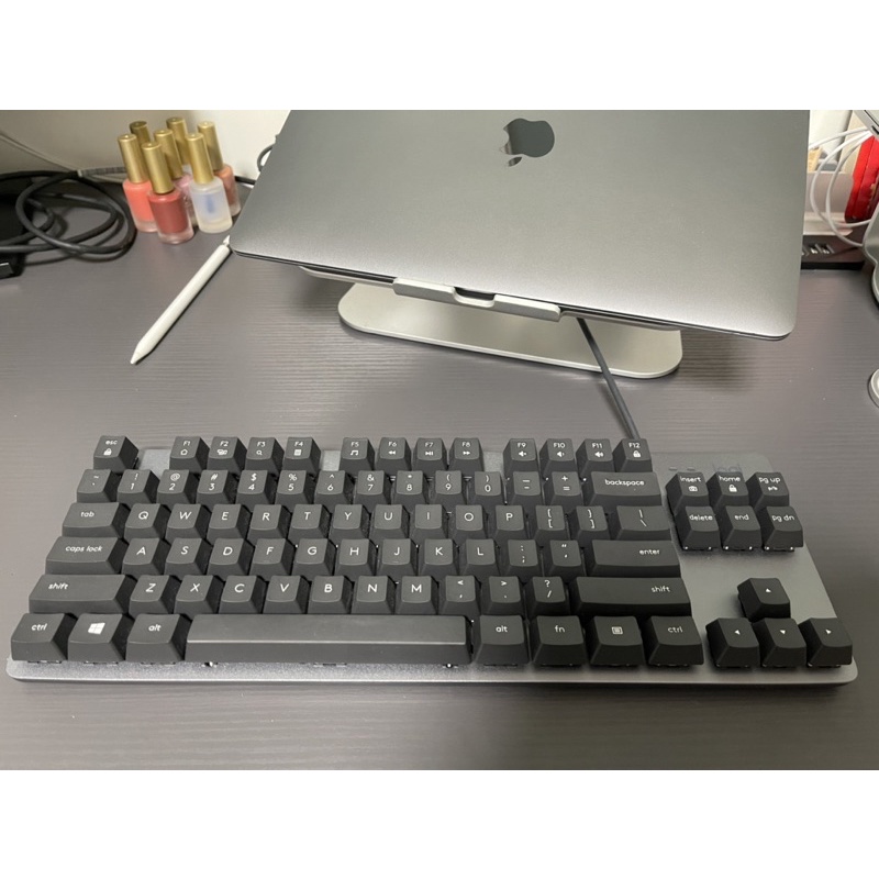 羅技（Logitech）K835機械鍵盤 有線鍵盤 遊戲辦公鍵盤 84鍵 白色 TTC軸 青軸