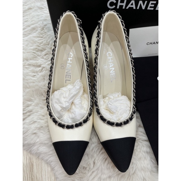 Chanel香奈兒經典黑白鏈帶跟鞋（全新、尺寸：35.5）不議價