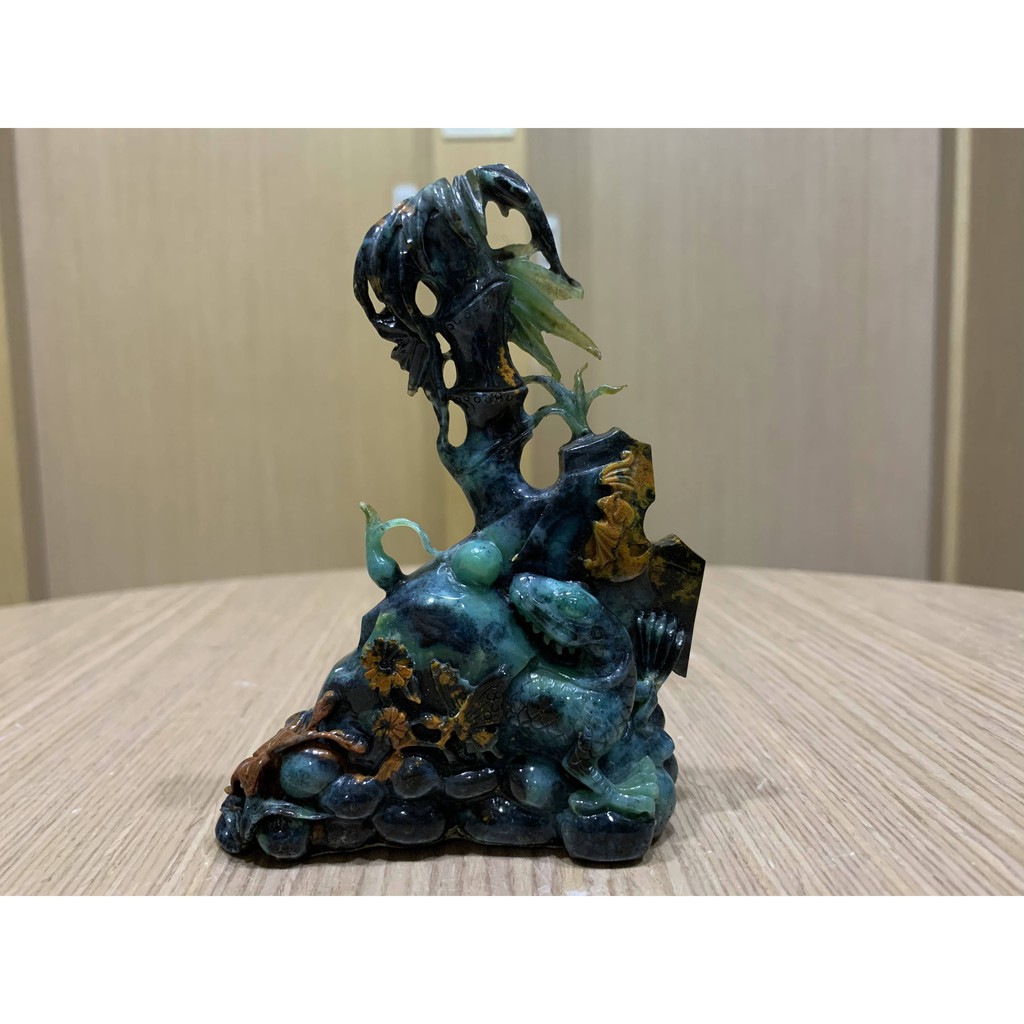 台灣藍寶 雕件 變色龍