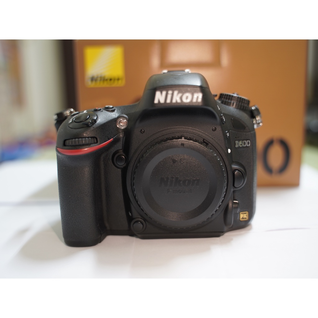 [松大屋] Nikon D600全片幅單眼相機 贈減壓背帶、原廠電池共2顆-入門全幅最佳選擇