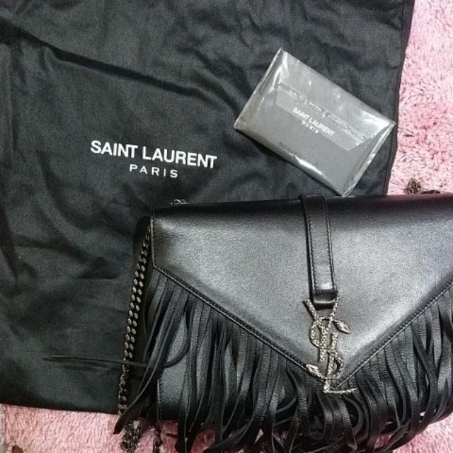 新年大特價原價4萬5 Yves Saint Laurent Ysl 歐洲購入 保證卡 原廠防塵袋 近全新 蝦皮購物