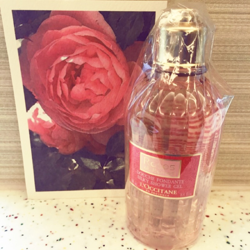 轉售Yahoo 客人.歐舒丹 LOCCITANE 玫瑰皇后沐浴膠250ml🌹