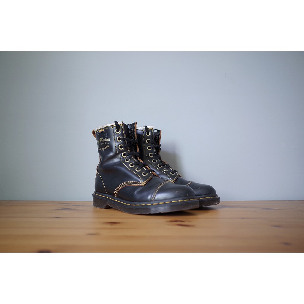 dr martens capper vintage smooth