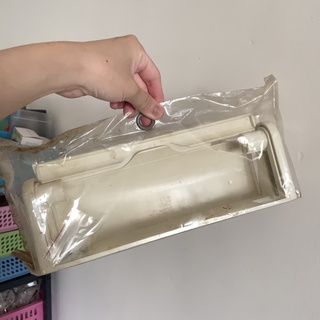 現貨 臺灣製 全新未拆封 紙巾架 需打孔 廚房 保鮮膜掛架 抹布掛架紙巾架 收納置物架 免安裝捲紙架