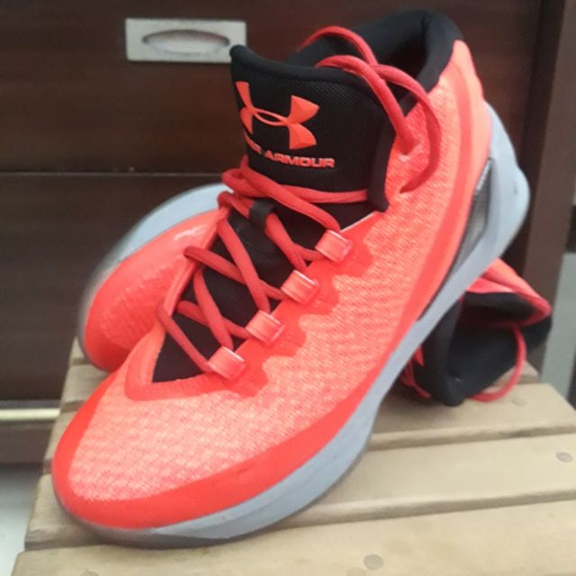 UA Curry 3代~簽名籃球鞋附鞋盒