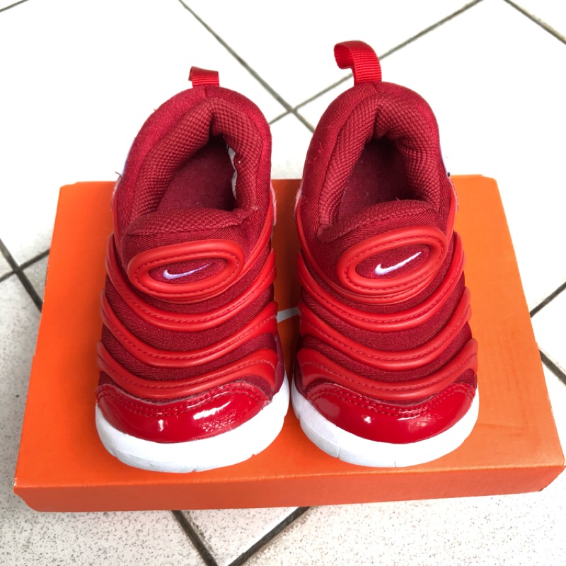 Nike二手毛毛蟲鞋6C/12公分