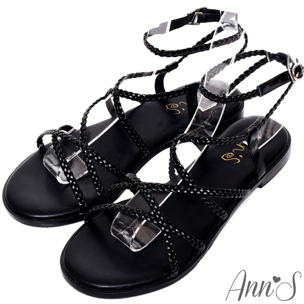 Ann’S層次單品-編織交錯細帶寬版平底涼鞋-黑