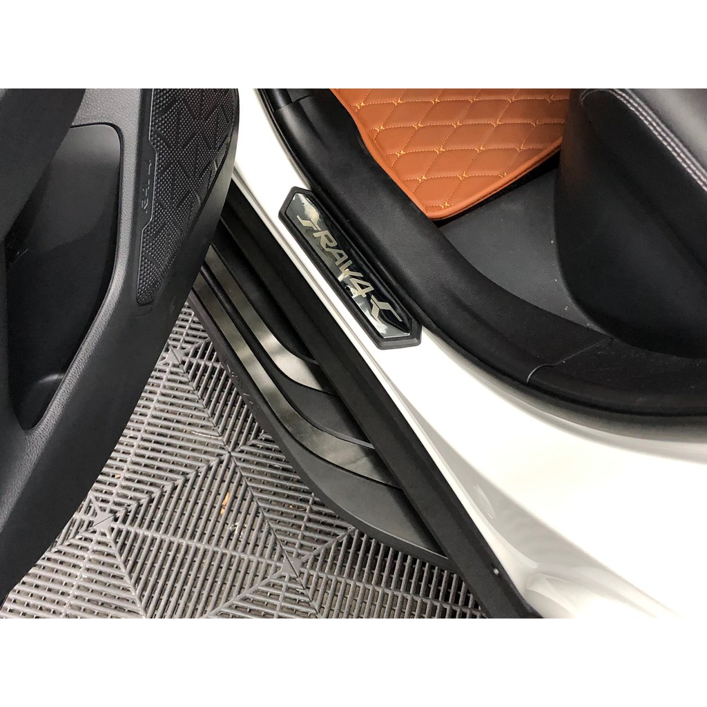 5代RAV4 2019年~21年 迎賓踏板 門檻踏板 防刮板 裝飾 鈦黑款