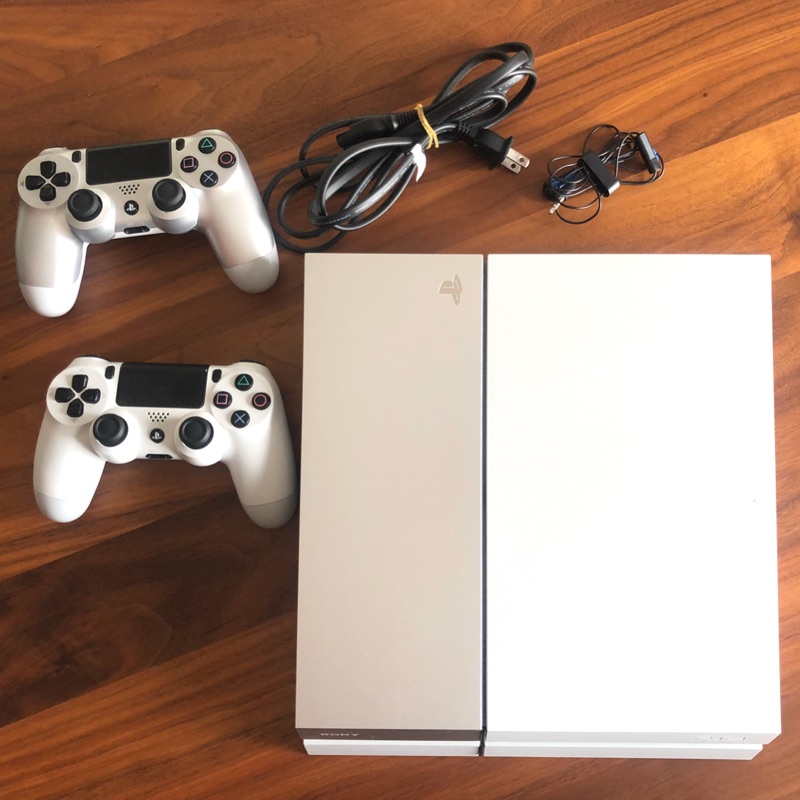 二手免運 完售 白色ps4 17a 512g Ssd 附原廠手把 2 及psn遊戲數位版 蝦皮購物