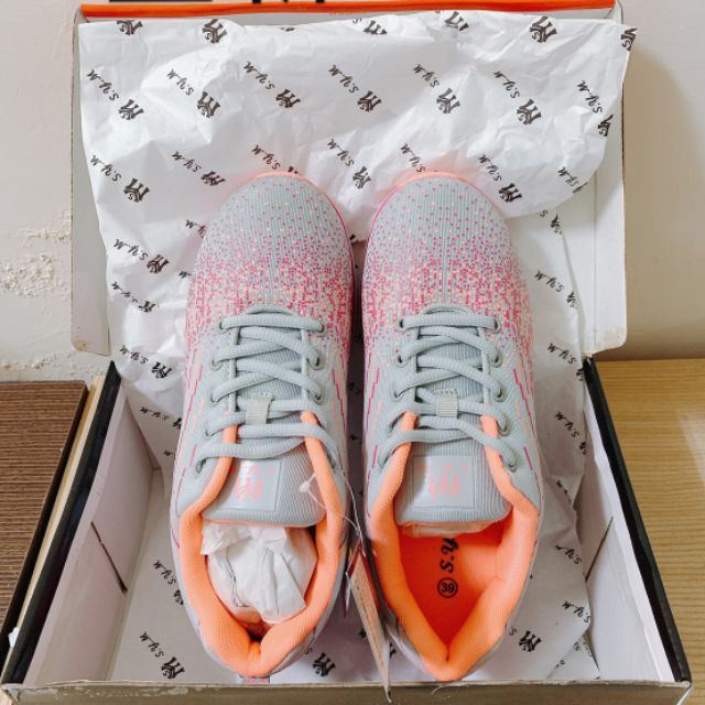 全新全新24 5鞋子女鞋 蝦皮購物