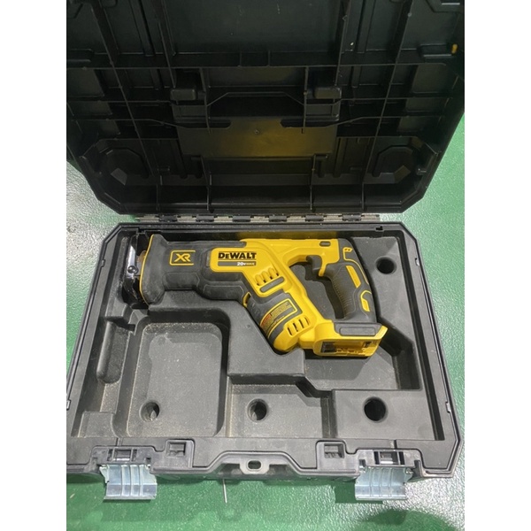 【二手】美國🇺🇲 Dewalt 得偉 德偉 20V Max 精實系列無刷軍刀鋸 DCS367