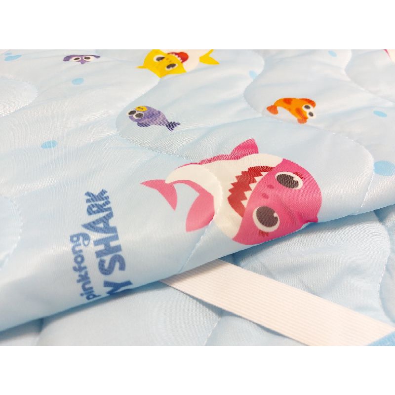 全新 接觸涼感 BABY SHARK 鯊魚寶寶 兒童床墊保潔墊/保護墊 床墊套床包 遊戲墊70*120cm現貨碰碰狐