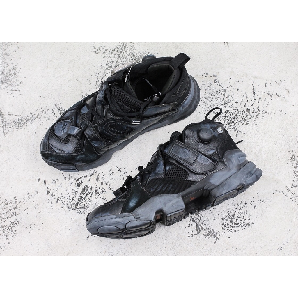 vetements genetically modified pump