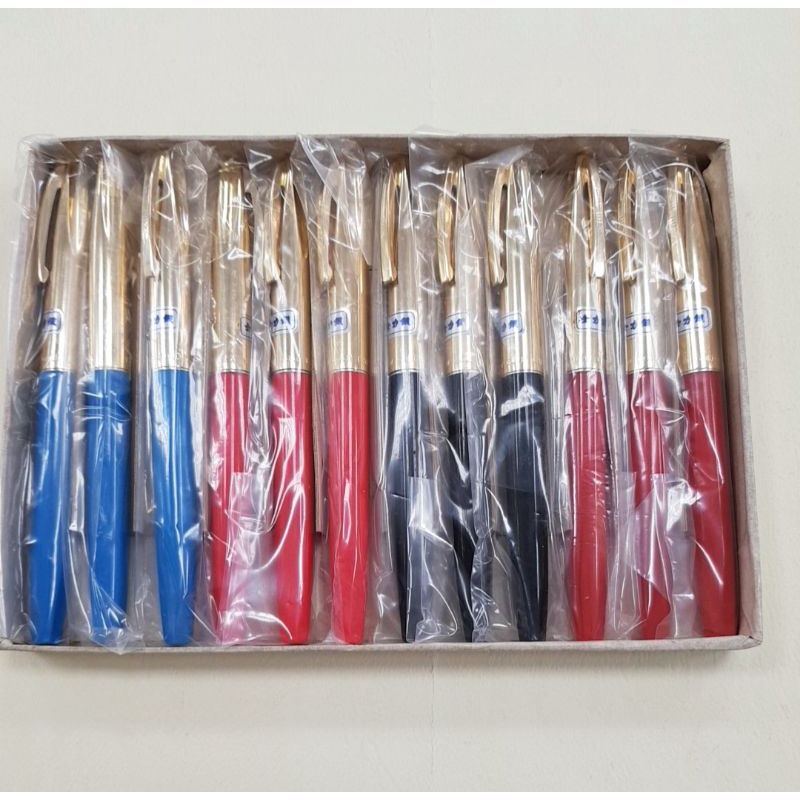 鋼筆收藏12支~鐵力士早期鋼筆，1盒4個顏色全新。