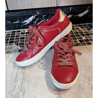 【名牌二手少女鞋】Guess 精品專櫃 紅色 休閒鞋 Junior 35號
