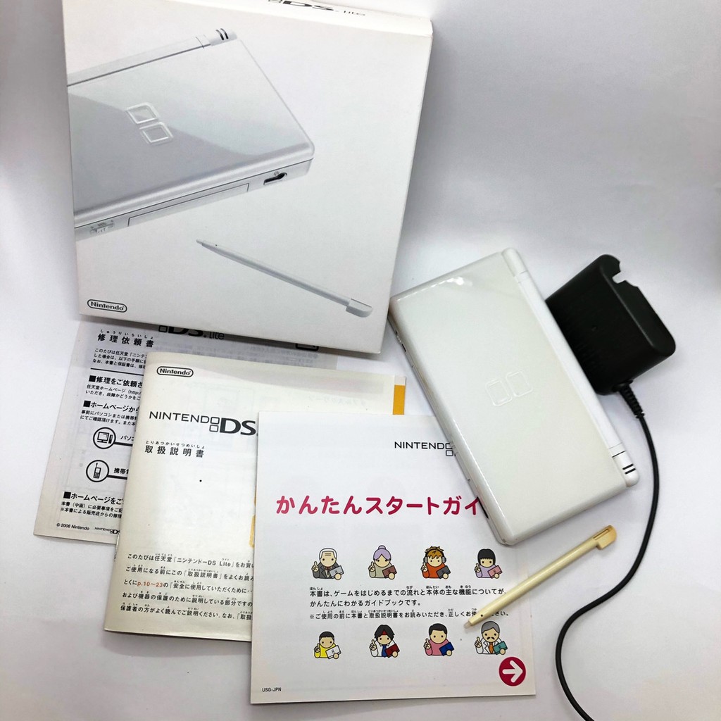 任天堂nds Lite Console Crystal White 2ds Japan 日本直送 蝦皮購物