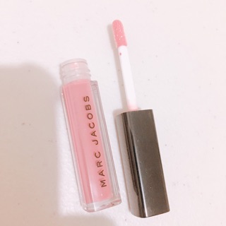 Marc Jacobs’s 珊瑚粉唇釉