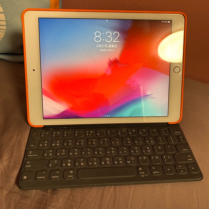 二手狀況超好！Apple iPad Pro 9.7吋 128g WiFi 玫瑰金含外接鍵盤