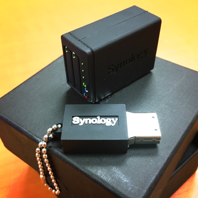 Synology DS718+ 造型隨身碟 限量絕版 NAS