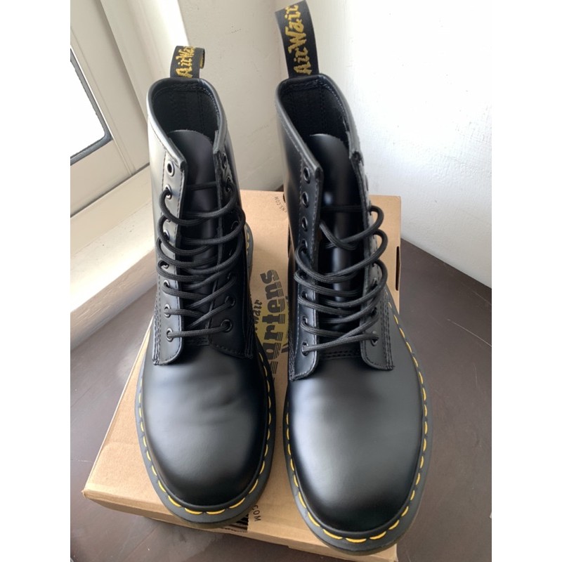 Dr. Martens 1460 八孔亮皮馬汀靴