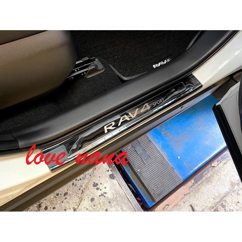 [[娜娜汽車]] 豐田 RAV4 5代 專用 外門檻外側防護門檻 迎賓踏板 黑鈦款 A款