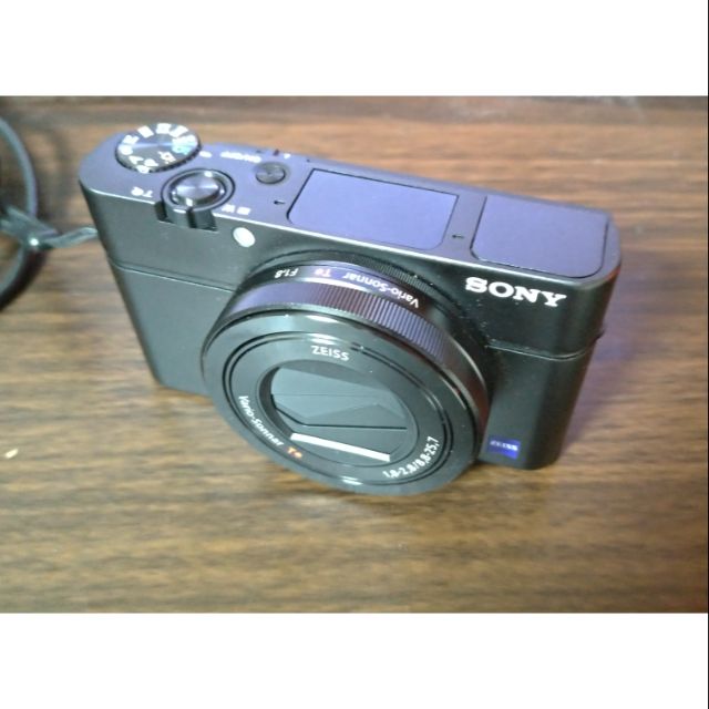 Sony RX100M3 今年買的相機