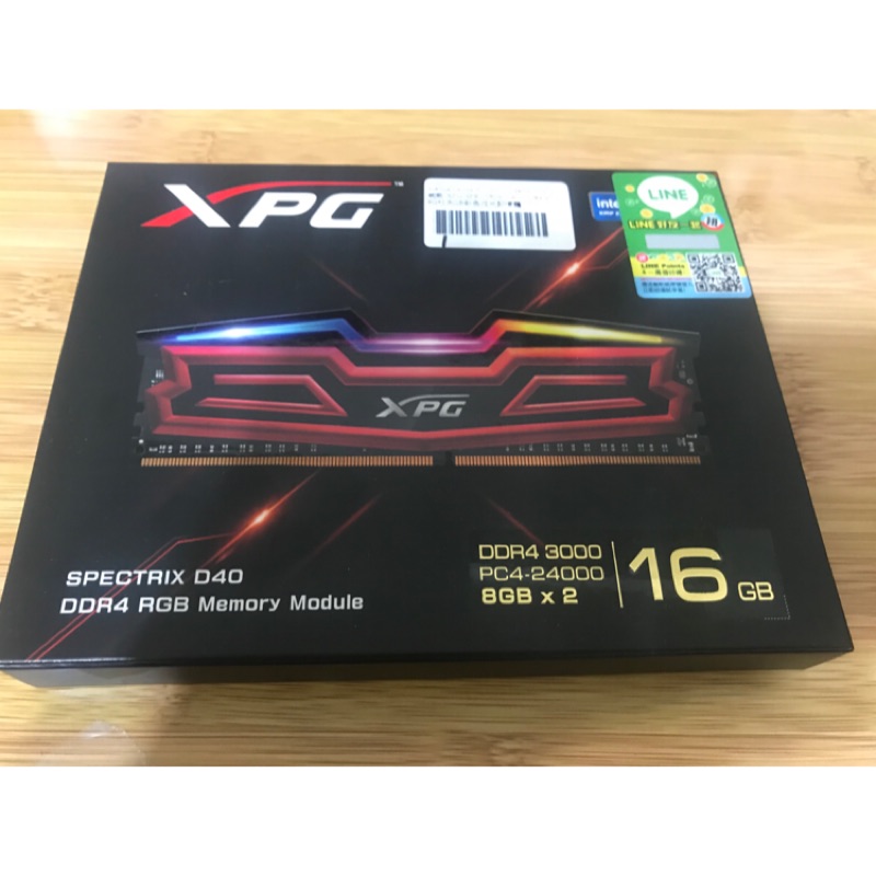 威剛 XPG D40 DDR4 3000 8Gx2 RGB 可換顯卡～