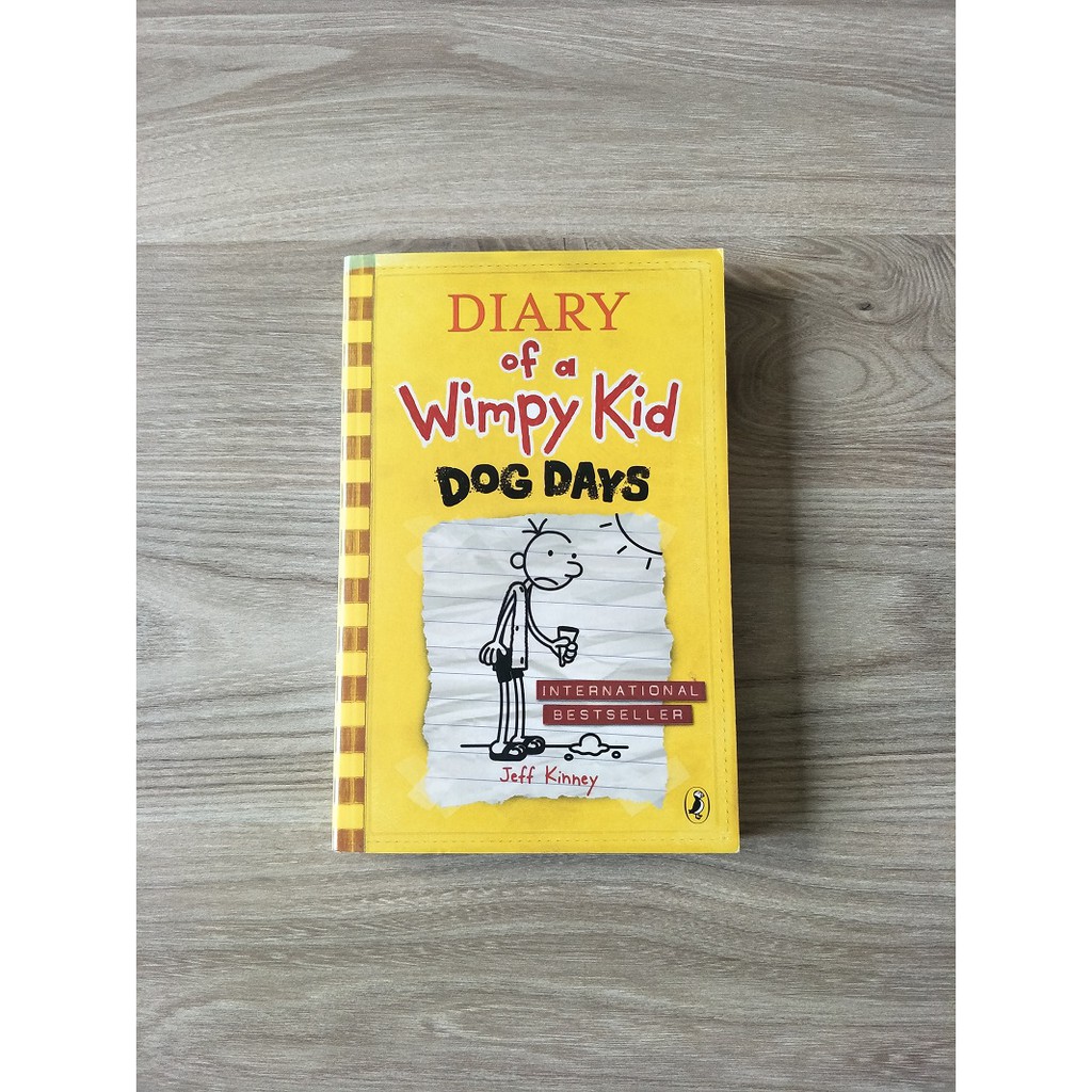 9成新原文書英文書小說英文版遜咖日記平裝本DIARY OF A WIMPY KID #4：DOG DAYS
