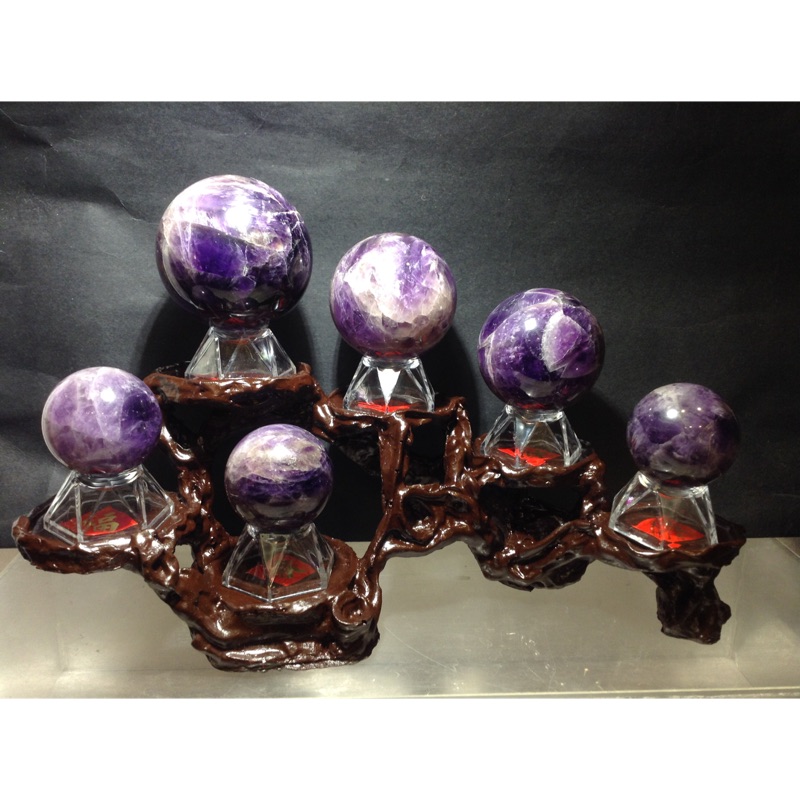 過年招財陣六顆夢幻紫水晶球 含招財座（最大顆62mm最小顆40mm)