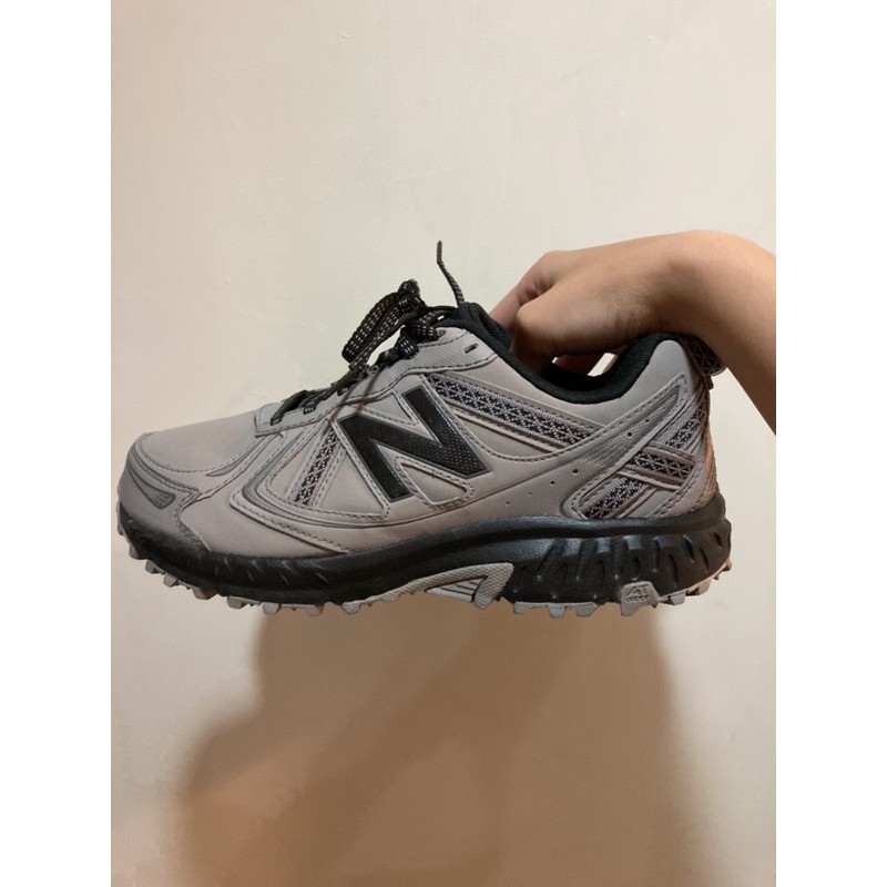 New Balance MT410 灰色 US7