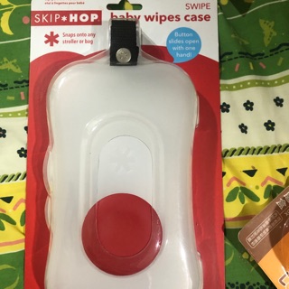 Skip hop攜帶式濕紙巾盒