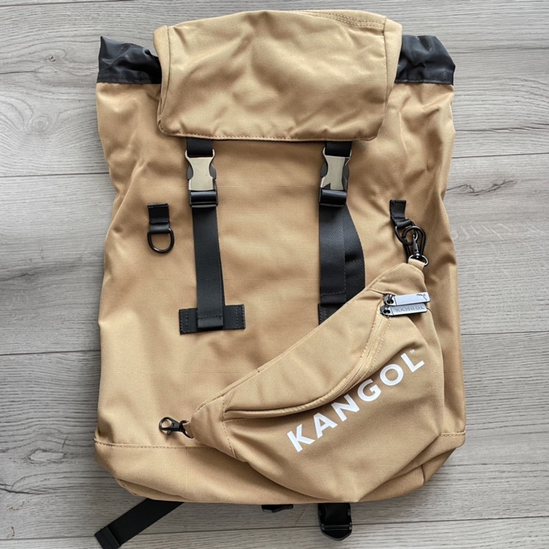 全新 KANGOL 後背包 附可拆腰包 大容量 卡其色 6125174130 noH36