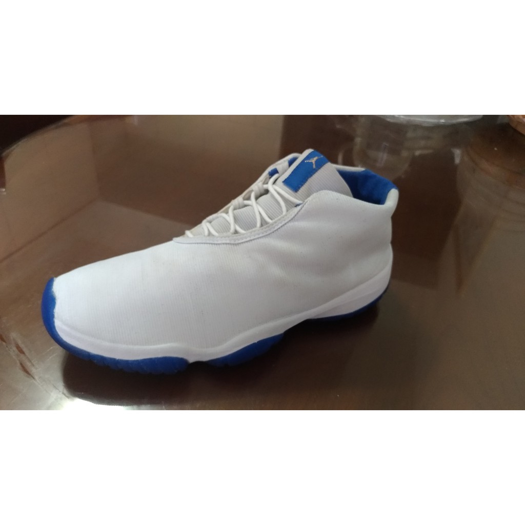 jordan future size 5
