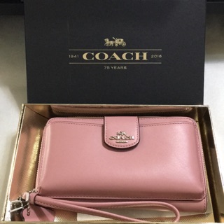 Coach禮盒組 玫瑰粉色立體馬車Logo手拿長夾禮盒-小老闆自留款❤️