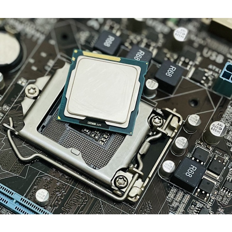 CPU Intel i3 + 華碩P8B75-M LX LE PLUS板子 + 風扇