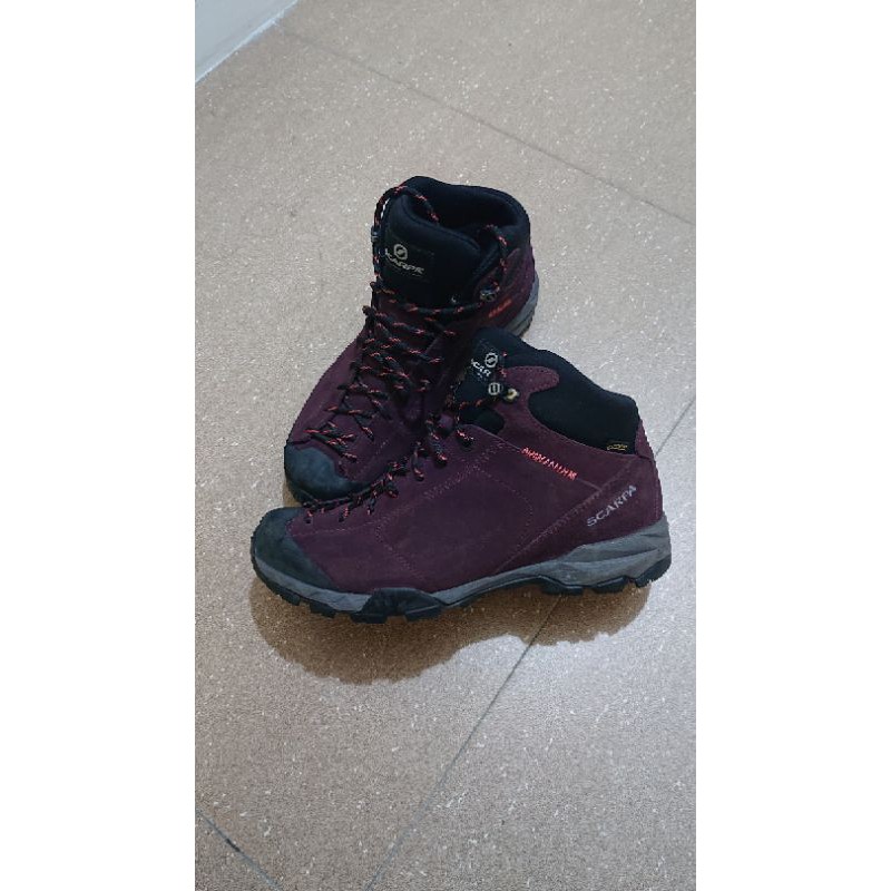 二手 登山鞋  橡膠底 SCARPA mojlto hike gtx wmn 39號紫色