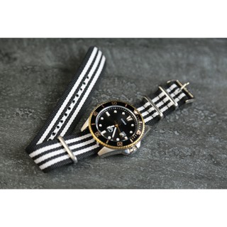 黑白條紋22mm Nylon Watch Strap 尼龍NATO zulu G10四環時尚軍用錶帶james bond