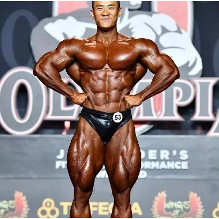 IFBB新款奧賽古典健美比賽褲黑色亮面賽褲彈力有光澤三角褲