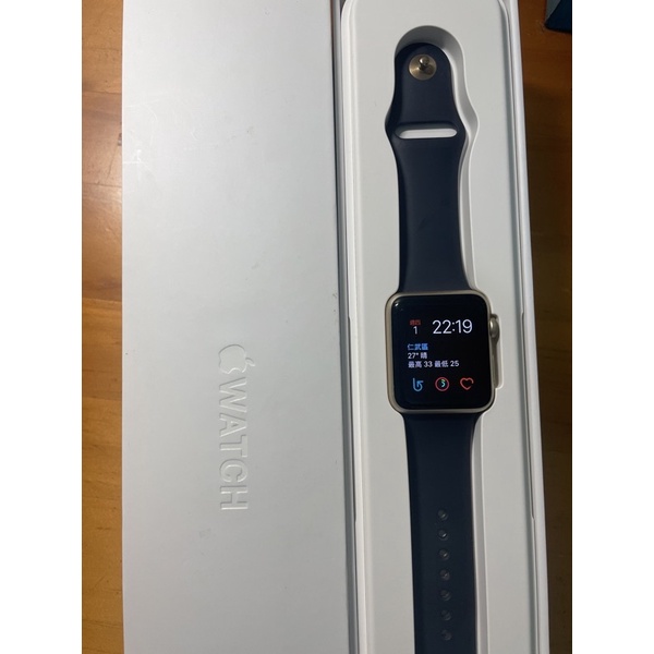 絕版品 金色 Apple Watch 第一代#二手#過保 功能正常 附原廠（錶帶、紙盒、充電線、說明書）可聊聊討論