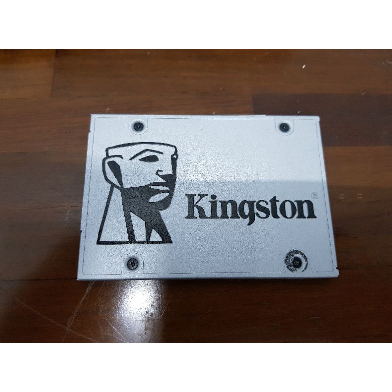 已過保且故障壞掉240GB的kingstone金士頓ssd固態硬碟
