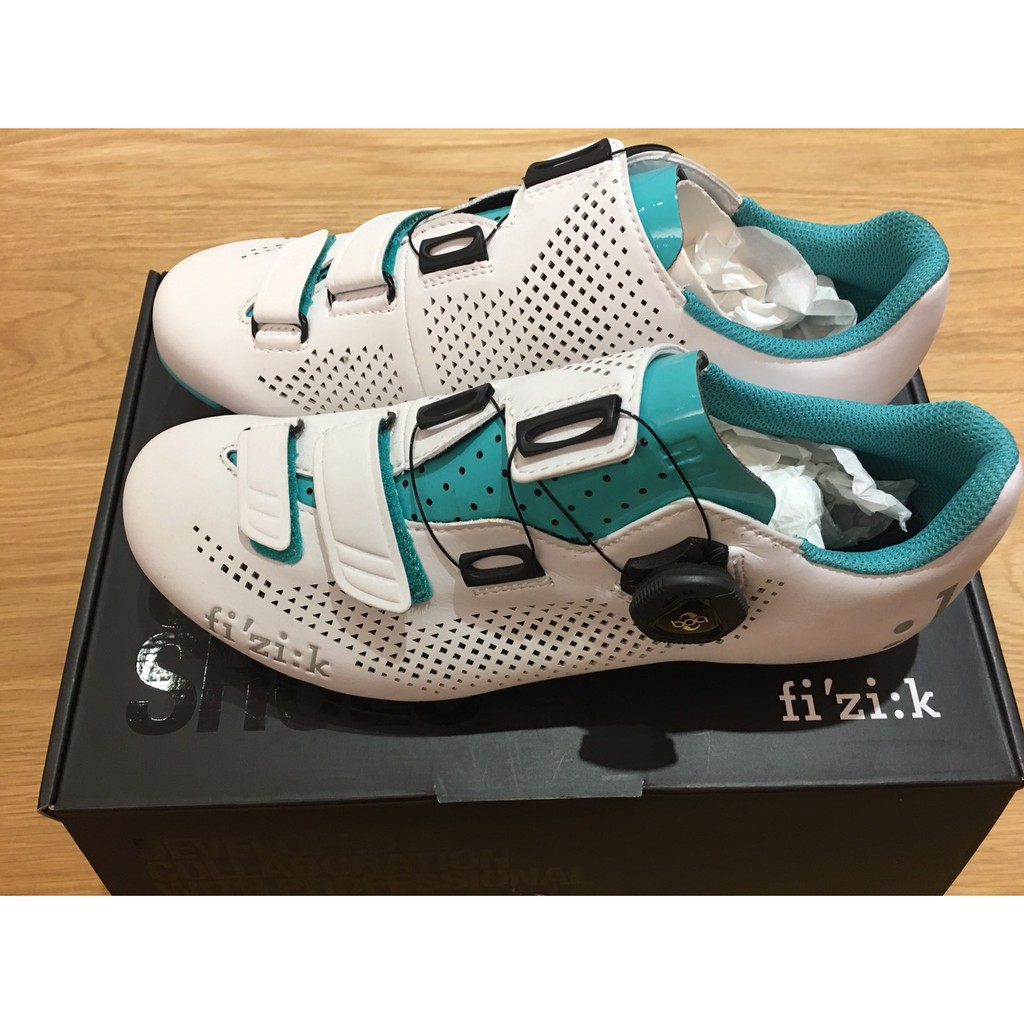 全新 FIZIK R4 女款碳纖維卡鞋