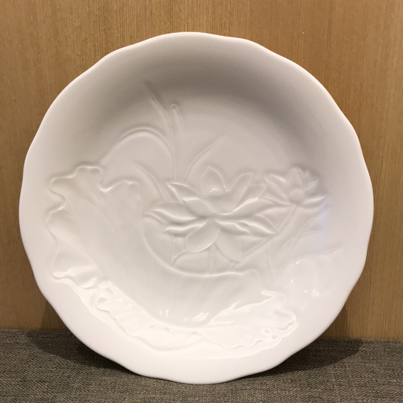 越南 明隆瓷器 蓮花純白瓷盤 （27.5公分）