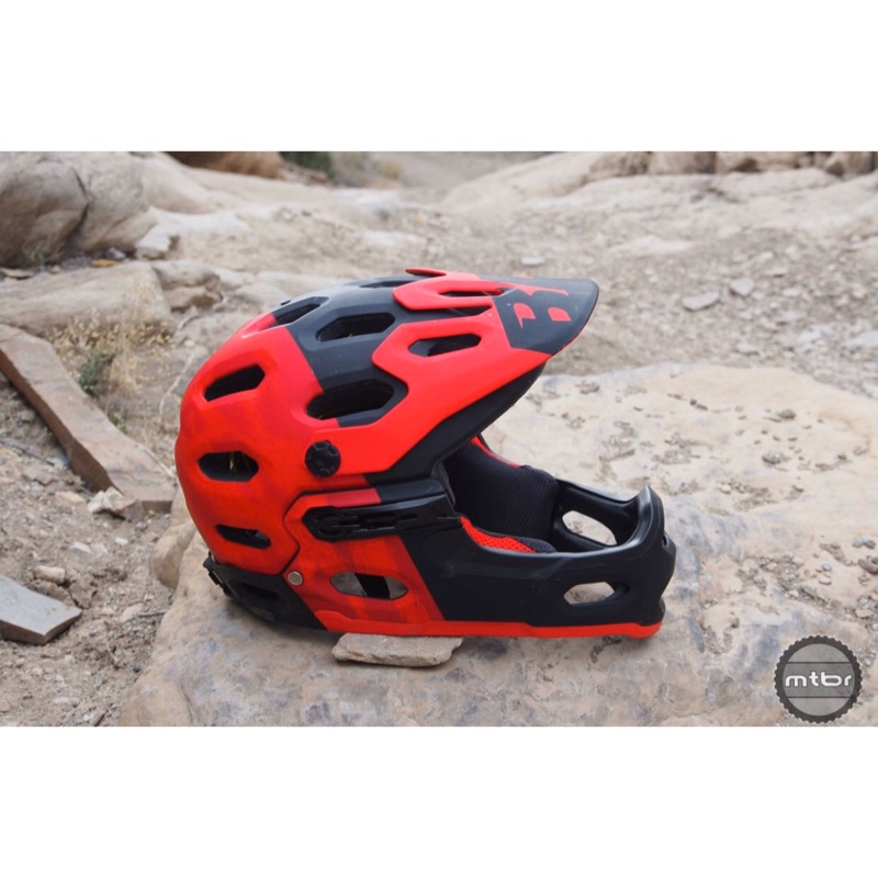 (全新）Bell super 3R removable helmet 下坡 越野 可拆式 登山車 安全帽