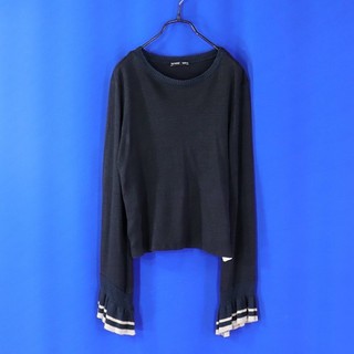 西班牙【ZARA】黑色袖口拼配色荷葉上衣M